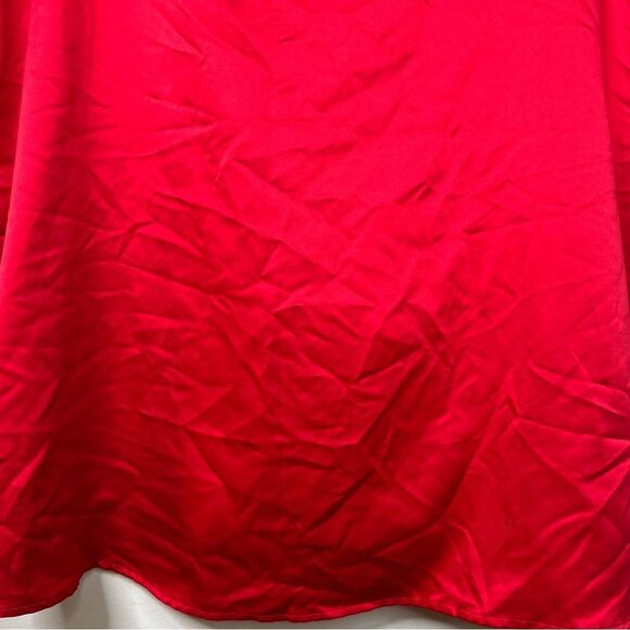 Victoria’s Secret Red Satin “Love” Valentine’s Day Mini Robe (One Size) - Picture 10 of 13